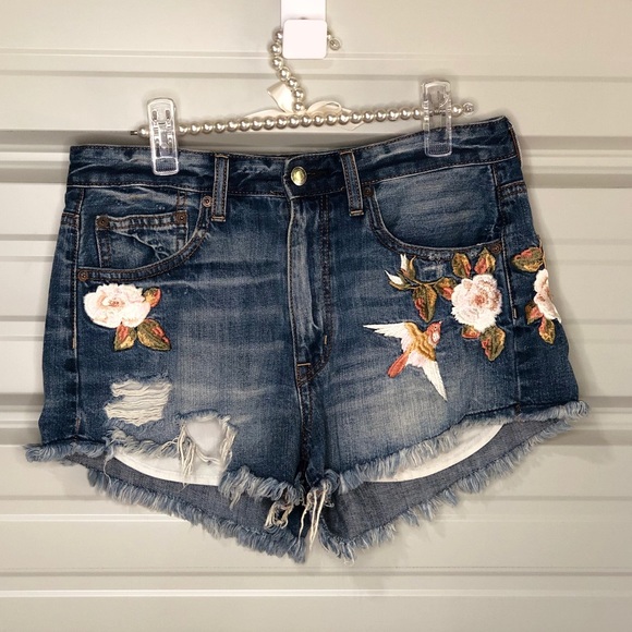American Eagle Outfitters Pants - American Eagle Outfitters Vtg High rise shorts